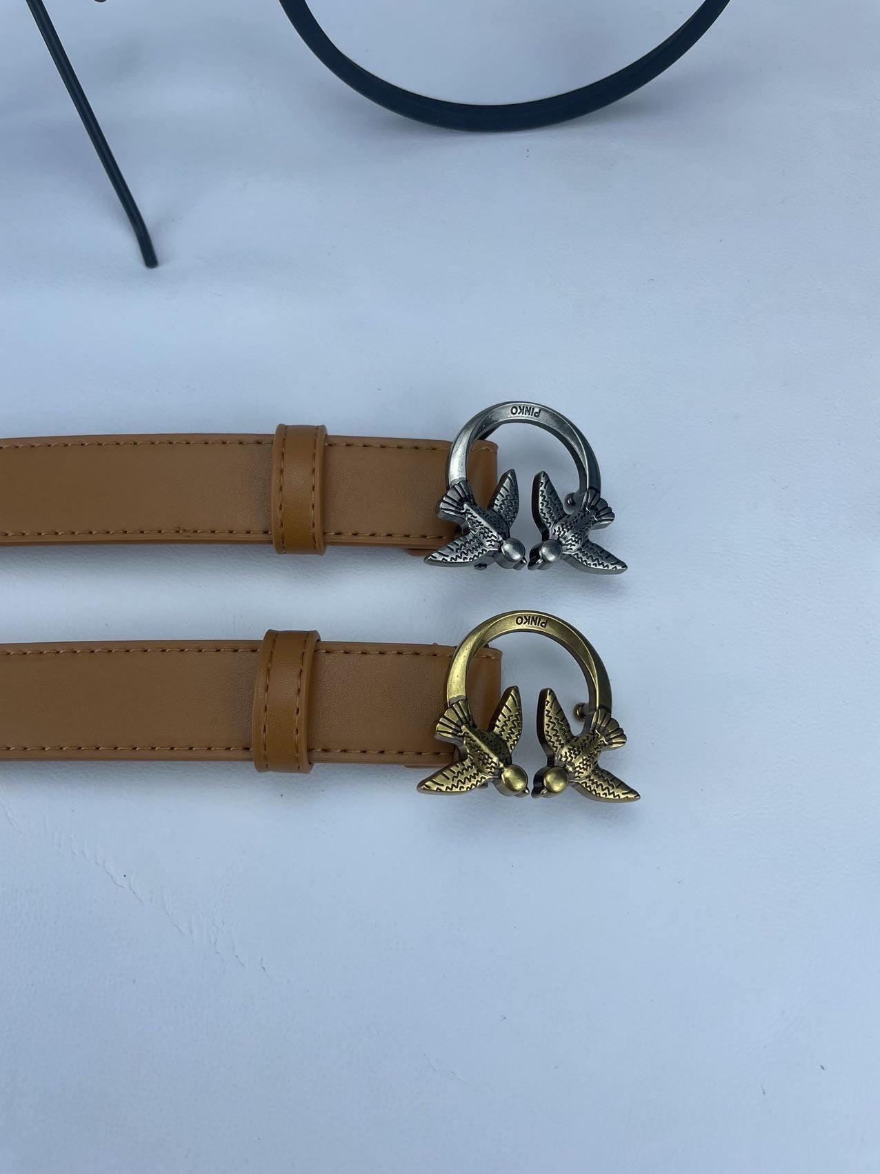 When wearing new men's and women's belts